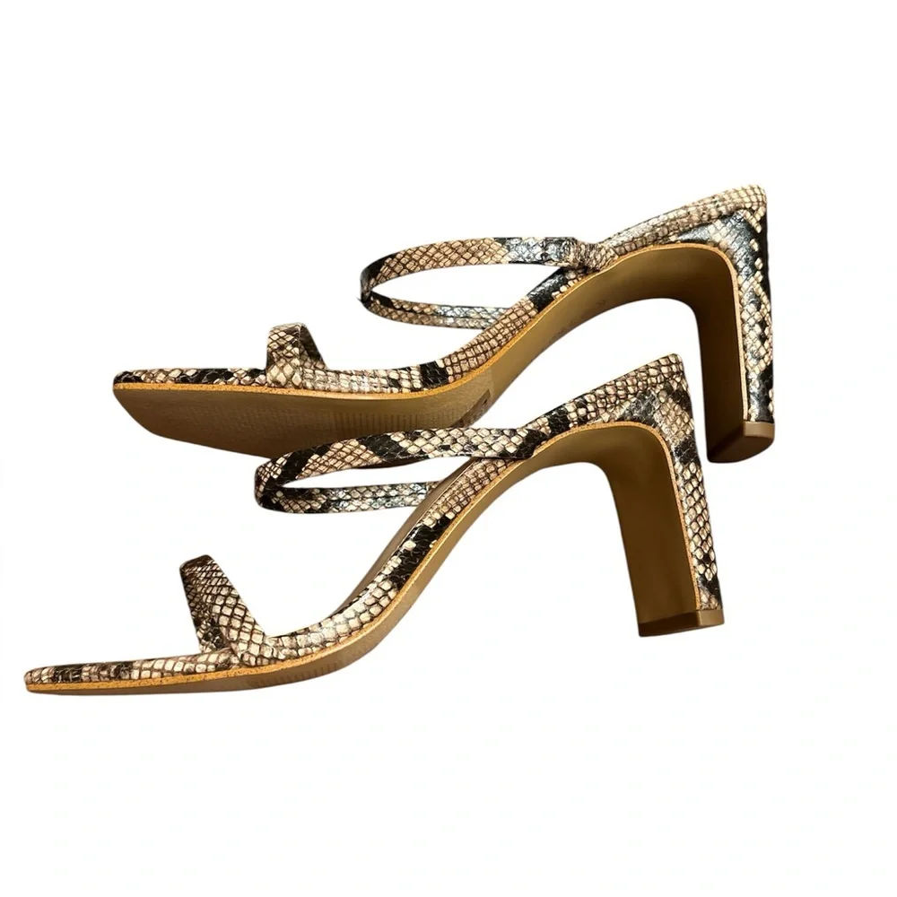 The Drop Avery Square Toe Two Strap Block  Heel Sand Sandal Size 8.5 NWT